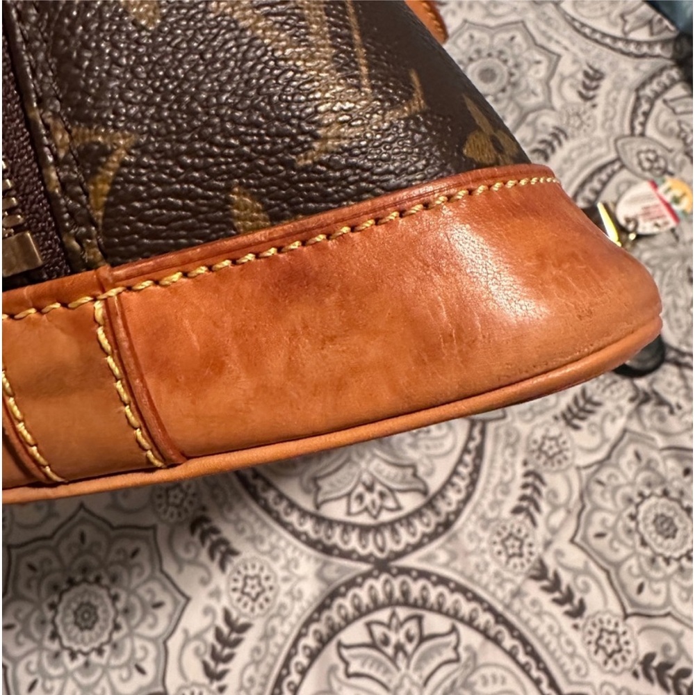 Louis Vuitton Alma PM 💯 % authentic - Picture 9 of 17